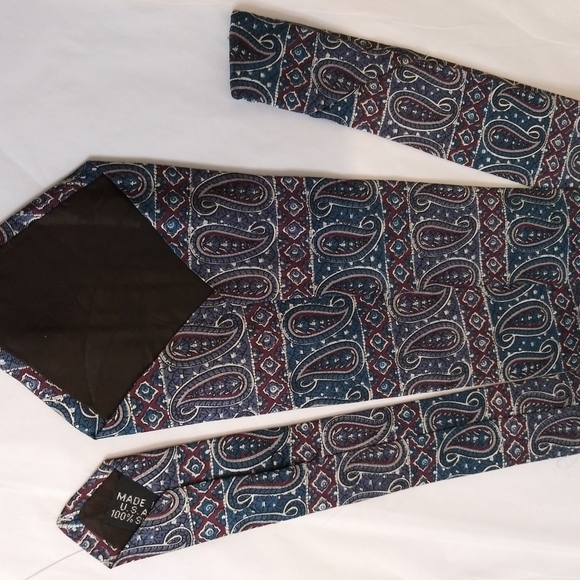 Men's Paisley Silk Tie #T-13 - Picture 4 of 4
